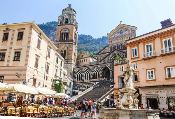 Amalfi Italy Jule 2017 View Cathedral Andrea Steps Leading Piazza — Stock Photo, Image