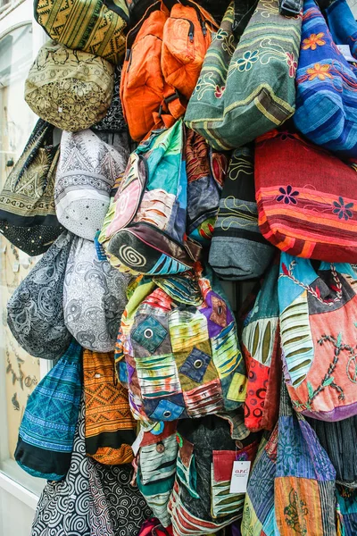 Hausierer Billige Frauentaschen Auf Der Straße Verkauft Amalfi Stadt Italien — Stockfoto
