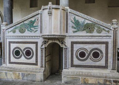 Ravello, İtalya - 20 Temmuz 2017: San Pantaleone Katedrali mozaik dekorasyon, Ravello, İtalya
