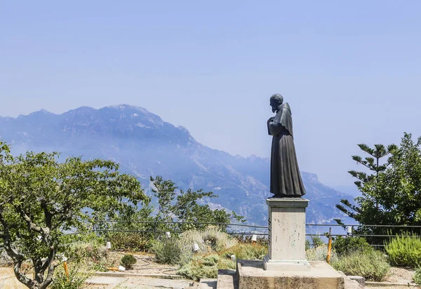Статуя Отца Пио Равелло Кампания Италия — стоковое фото