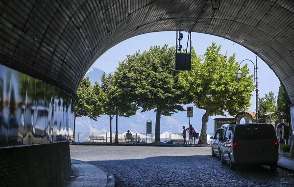 Ravello Italië Juli 2017 Gebogen Tunnel Uitgang Uit Het Dorp — Stockfoto