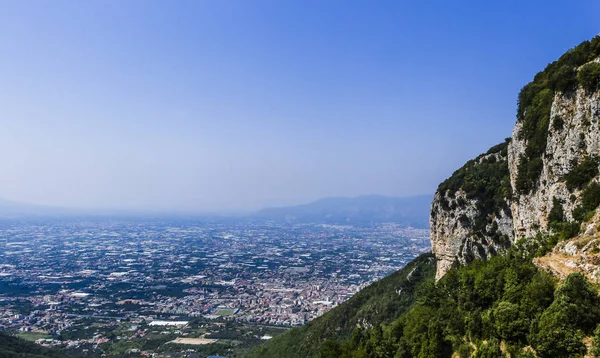 Városok Vezúv Olaszország Dél Ködös Megtekintése — Stock Fotó