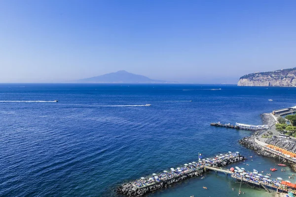 Sorrento Itália Julho 2017 Vista Panorâmica Sorrento Neapolitan Riviera Vesúvio — Fotografia de Stock