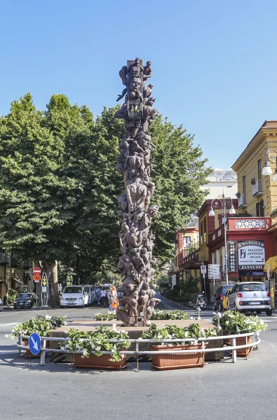 Σορέντο Ιταλία Ιούλιος 2017 Piazza Tasso Σορέντο Μνημείο Στην Κεντρική — Φωτογραφία Αρχείου