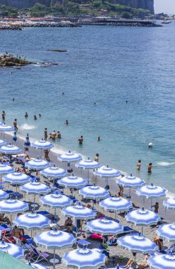 Bir Vico Equense. İtalya Temmuz 22,2017: Amalfi Coast, Vico Equense sahilde. İtalya