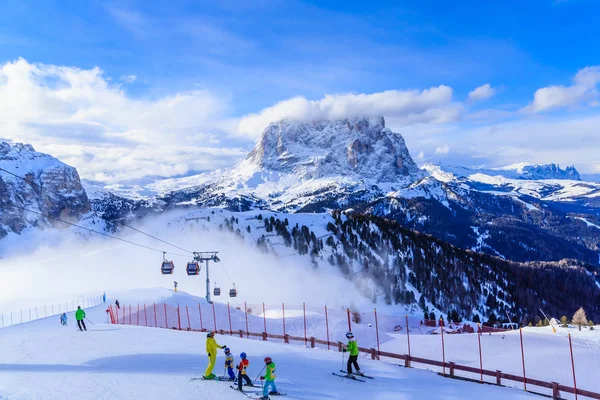 Selva Val Gardena Italy January 2018 Skiers Ski Resort Selva — Stock Photo, Image