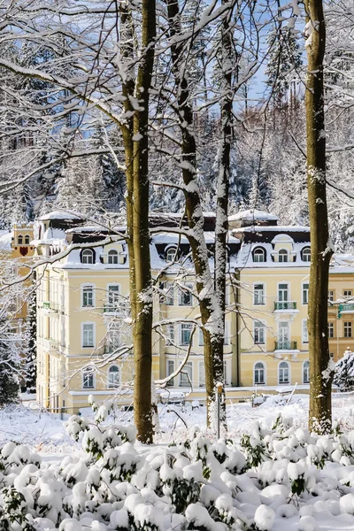 チェコ共和国 マリアーンスケー ラーズニェ 2018 有名なスパ リゾート冬季にチェコ共和国でマリアーンスケー ラーズニェ — ストック写真