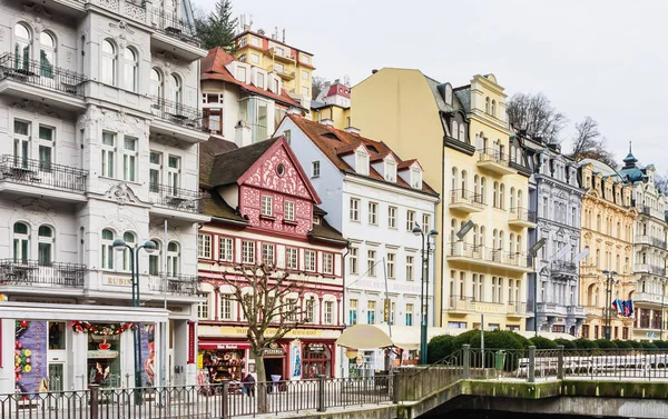 Karlovy Vary Česká Republika Ledna 2018 Historické Centrum Města Řekou — Stock fotografie