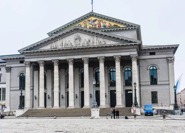 德国慕尼黑 2018年1月27日 普拉茨在慕尼黑 国家大剧院 国家剧院 是巴伐利亚国家歌剧院 国家管弦乐团 国家芭蕾舞团的所在地 图库照片