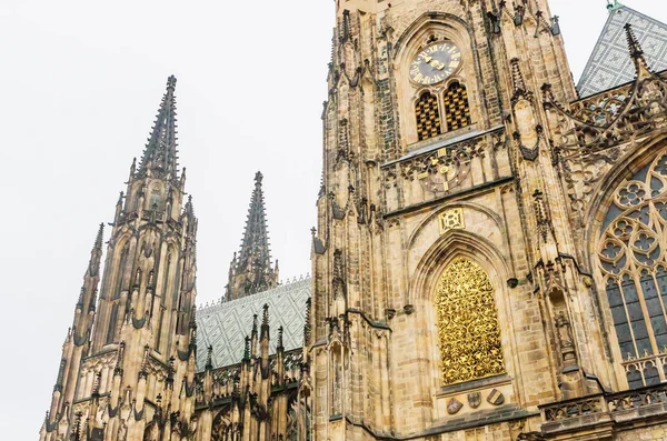 Dış Görünümü Vitus Katedrali Prague Çek Cumhuriyeti — Stok fotoğraf