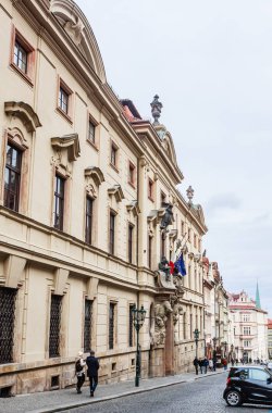 Thun-Hohenstein Palace (şimdi İtalyan Elçilik), Nerudova, Mala Strana (küçük üç ay), Prague, Çek Cumhuriyeti