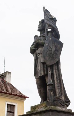 Wenceslaus heykeli ben Nehri Vltava Charles Köprüsü'nün güney tarafında. Prague, Çek Cumhuriyeti