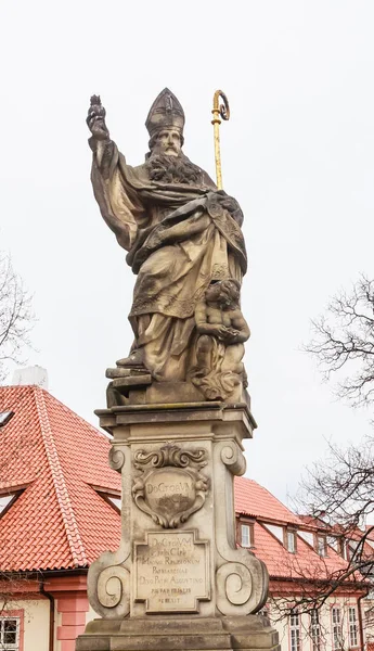 Statue Des Augustinus Karlsbrücke Prag Mittelböhmen Tschechische Republik — Stockfoto