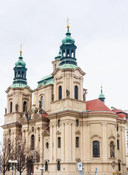 Nicholas Kyrkan Ligger Torget Gamla Stan Prag Tjeckien — Stockfoto