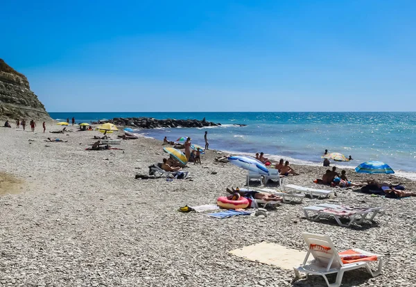 Rosja Krasnodar Territory Sierpnia 2017 Odpoczynek Plaży Kurorcie Miasto Wybrzeża — Zdjęcie stockowe