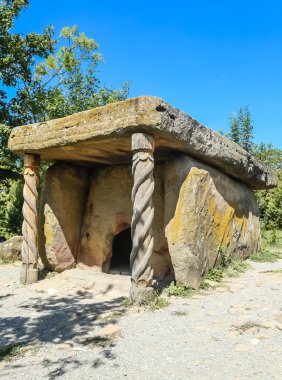 Dolmen Thor. Çiftlik 