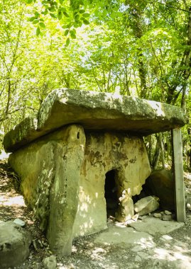Dolmen Khan. Çiftlik 