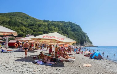 Rusya, Krasnodar Territory, köy Praskoveevka-27 Ağustos 2017: Praskoveevka köyünün yakınındaki Karadeniz kıyısı. Krasnodar bölgesi. Gelendzhik bölgesi. Rusya  