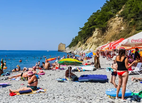Rusya, Krasnodar Territory, köy Praskoveevka-27 Ağustos 2017: Praskoveevka köyünün yakınındaki Karadeniz kıyısı. Krasnodar bölgesi. Gelendzhik bölgesi. Rusya  