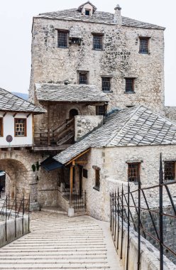 Mostar, Bosna ve Herzegovin tarihi eski köprü görünümü