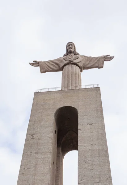 Santuario nazionale di Cristo Re a Lisbona Portogallo, luogo turistico della città — Foto Stock