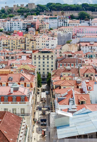 Aerial view of Lisbon downtown and Santa Justa Street to Sao Jorge Castle hill — Stock Photo, Image