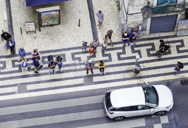 Elevador de Santa Justa'dan dikey görünüm, tarihi asansör,