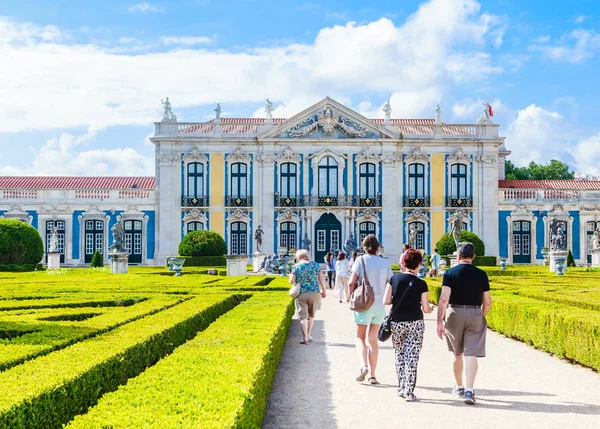 Rear facade, grounds and garden, Queluz Palace, Sintra, Portugal — Stock Photo, Image