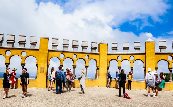 19 세기에 지어 진 Palacio da Pena 의 테라스입니다. — 스톡 사진