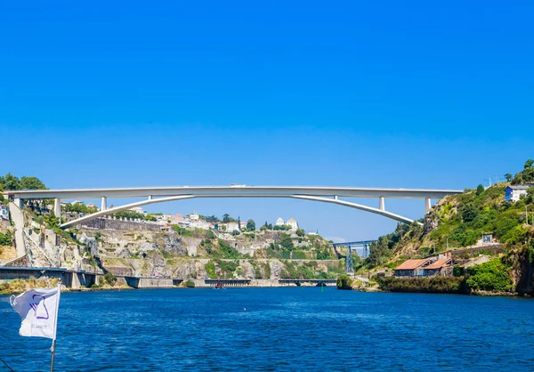 Porto, Portugal - View of Ponte do Infante Dom Henrique bridge o — Stock Photo, Image