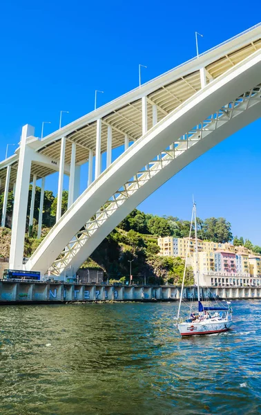 Arrabida Bridge in Porto Portugal, crossing the Douro River and — Stock Photo, Image