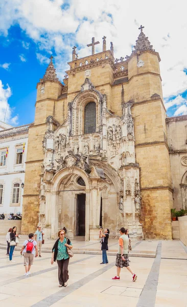 Mosteiro de Santa Cruz, fundado em 1131 em Coimbra, Portugal . — Fotografia de Stock