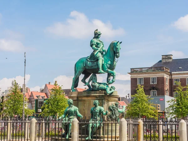 Posąg króla Danii Christiana V w Kongens Nytorv (Ki — Zdjęcie stockowe