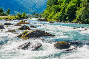 Oldeelva Nehri. Olden. Norveç