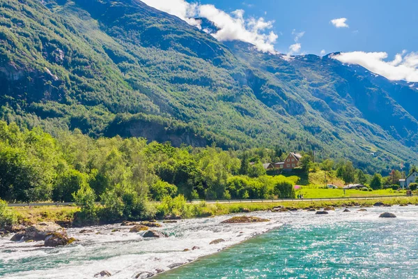 Az Oldeelva folyó. Idősebb. Norvégia — Stock Fotó