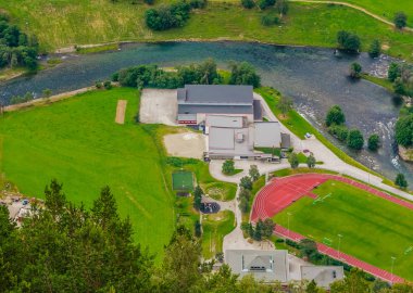 Stegastein Overlook 'dan Aurland Villageseen, Batı Norveç