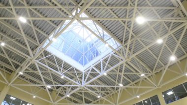 ilginç bir futuristik yeni binanın iç