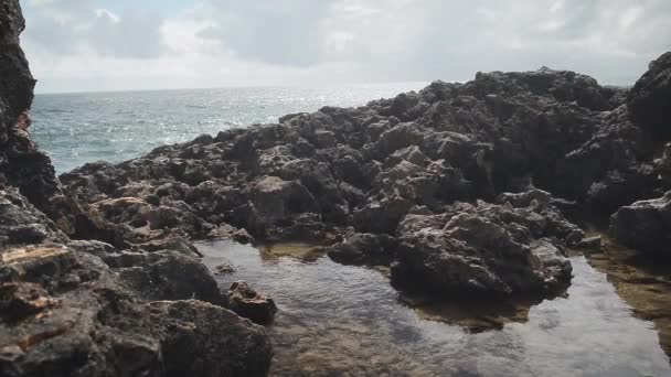 Cliff and Sea, Cascais, Cliff, Lisboa, Portugal — Vídeo de Stock