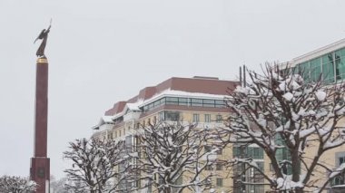 Şehir Merkezi. Haç şehrin koruyucu melek. Rusya, Stavropol.
