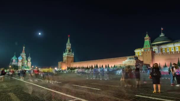 Vista nocturna de la Plaza Roja de Moscú, el Mausoleo de Lenin y el edificio del Gobierno ruso — Vídeos de Stock