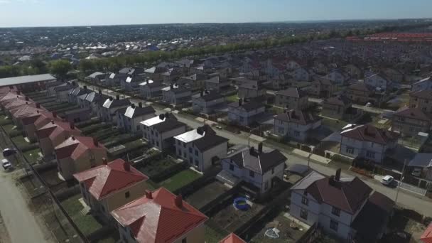 New cottage village suburb of a big city — Stock Video