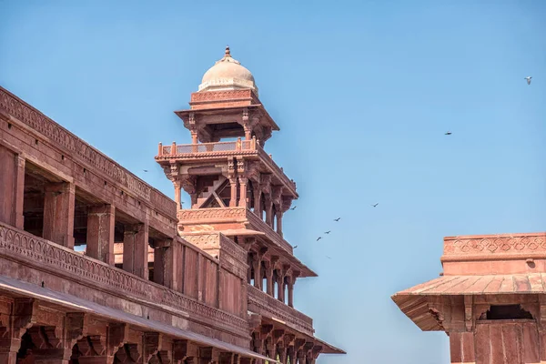 Rode Fort van Agra. UNESCO World Heritage site. — Stockfoto