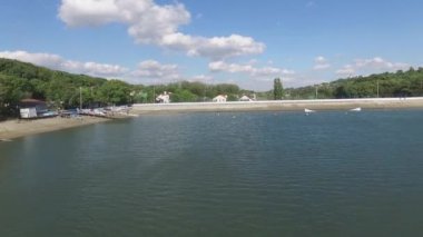Stavropol, yatay, tepeler ve göl. Rusya.