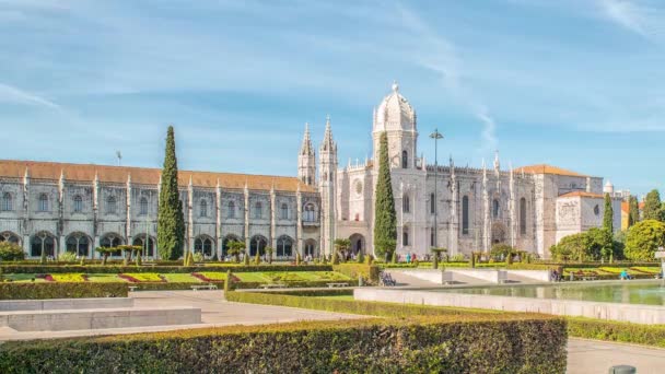 Mosteiro dos Jeronimos, situato nel quartiere Belem di Lisbona, Portogallo . — Video Stock