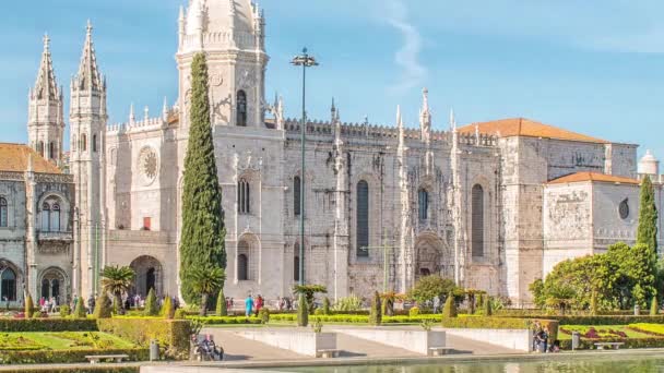 Mosteiro dos Jeronimos, umístěný v okrese Belem v Lisabonu, Portugalsko. — Stock video