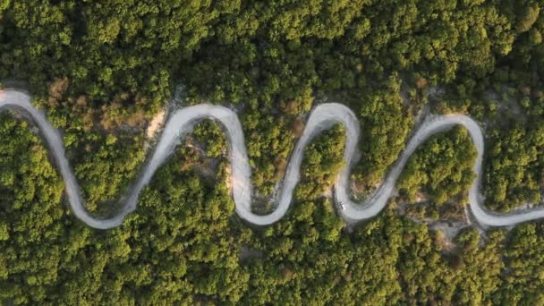 Viaje Por Carretera Coche Pasando Por Una Carretera Curva Punto — Vídeo de stock