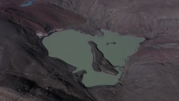 Горное Озеро Берджалы Эльбрус Самая Высокая Гора Европе Воздушный Кадр — стоковое видео