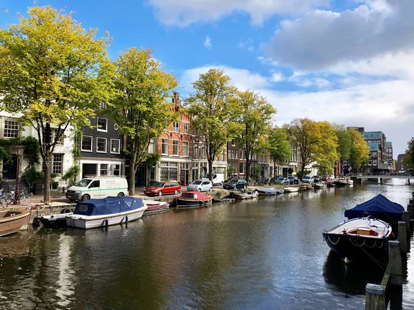 Ámsterdam Países Bajos Octubre 2018 Vista Otoño Del Antiguo Canal — Foto de Stock