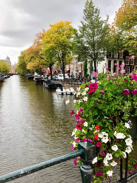 Ámsterdam Países Bajos Octubre 2018 Vista Otoño Del Antiguo Canal — Foto de Stock