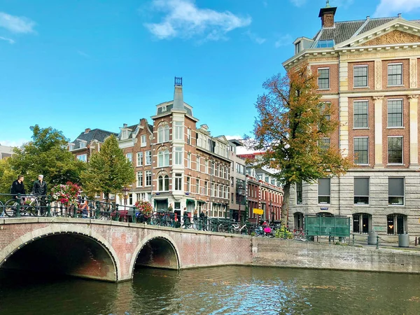 Ámsterdam Países Bajos Octubre 2018 Vista Otoño Del Antiguo Canal — Foto de Stock